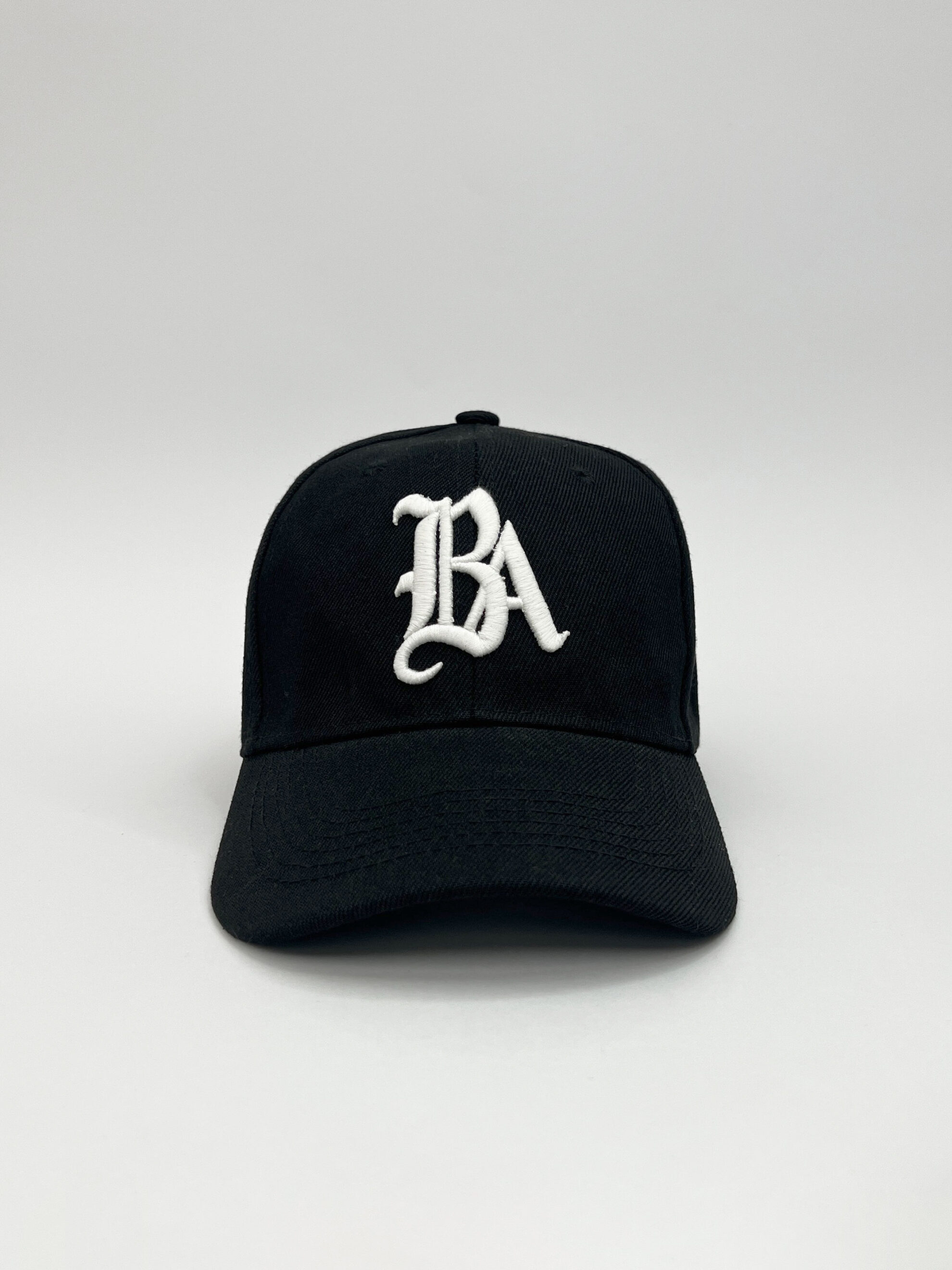 GORRA-NEG-BCO-FRENTE